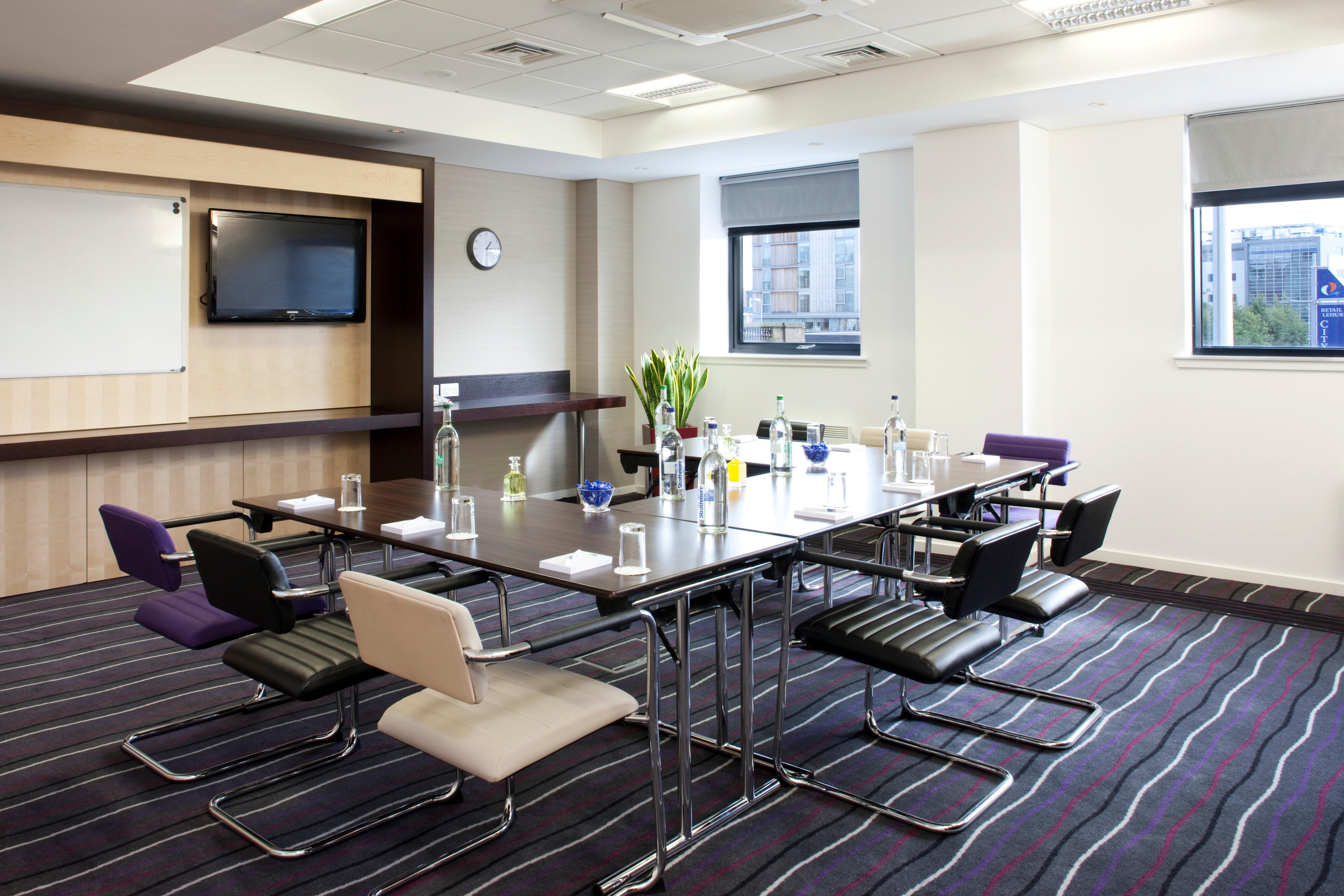 Express By Ihg Hotel